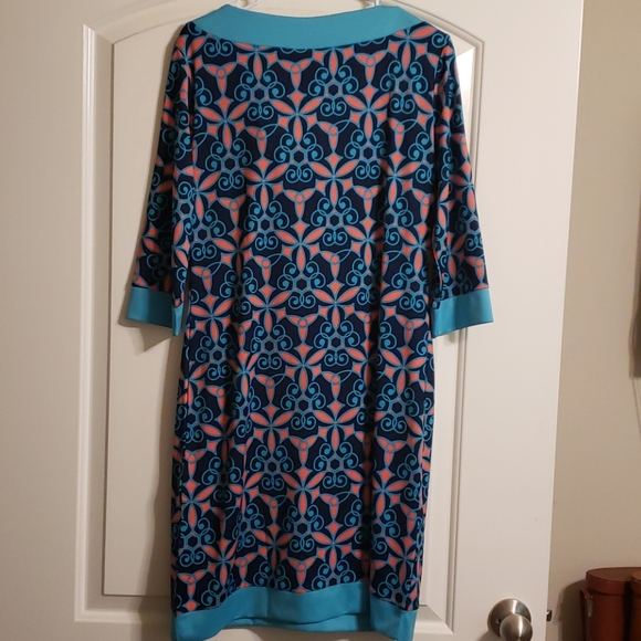 Tracy Negoshian Bright Blue Geo Cross Flower Dress - Picture 6 of 7